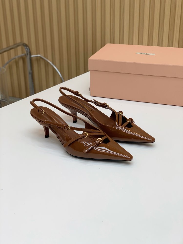 Босоножки фото 3