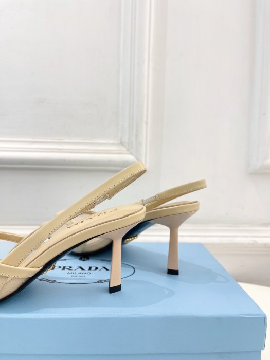 Босоножки фото 9