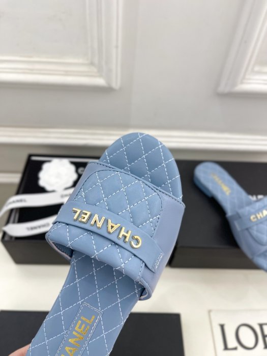 Шлепанцы фото 8