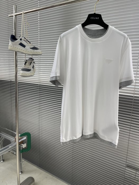 Футболка чоловіча