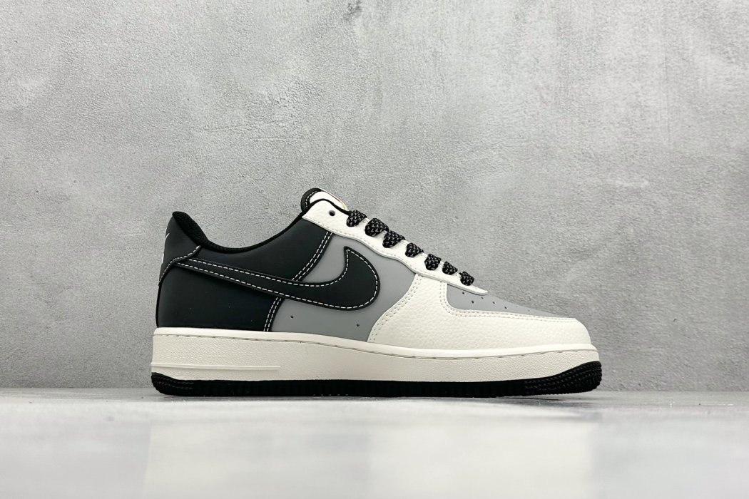 Sneakers Nike Air Force 1 Low 07 x Supreme фото 2
