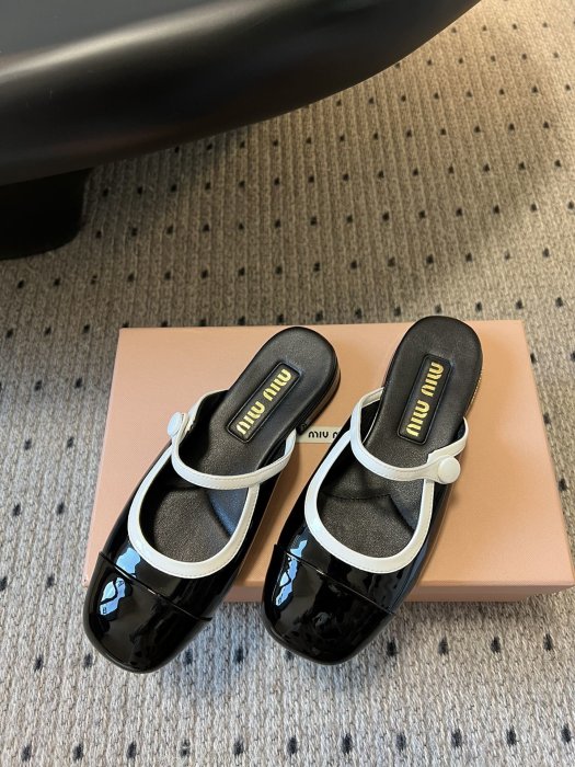 Босоножки фото 6