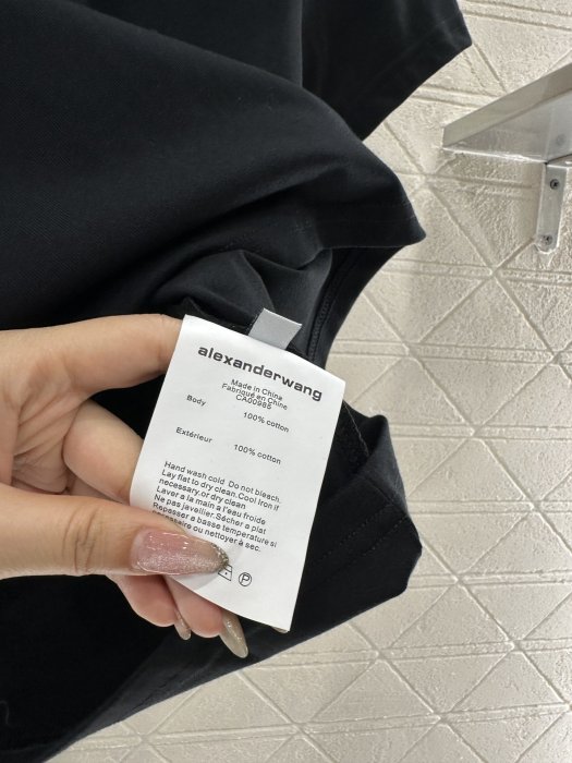 T-shirt women's фото 9