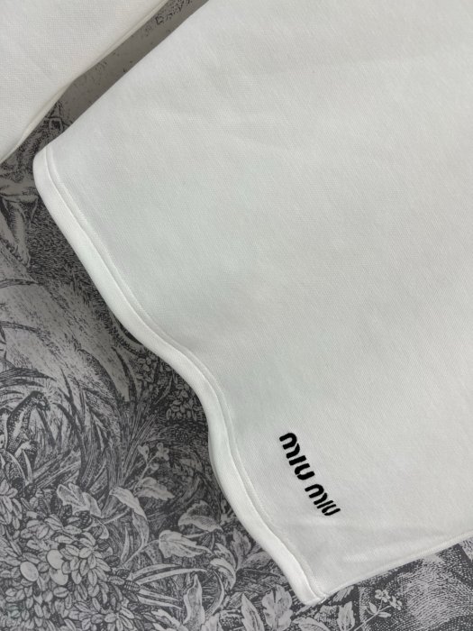 Костюм женский фото 5