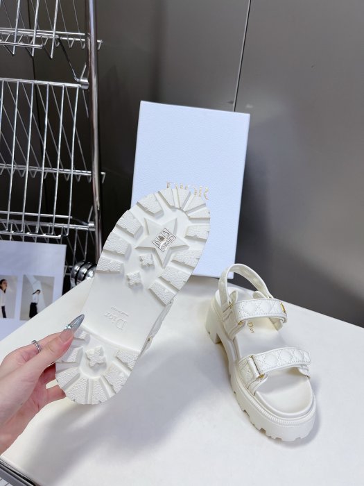 Sandals women's фото 9