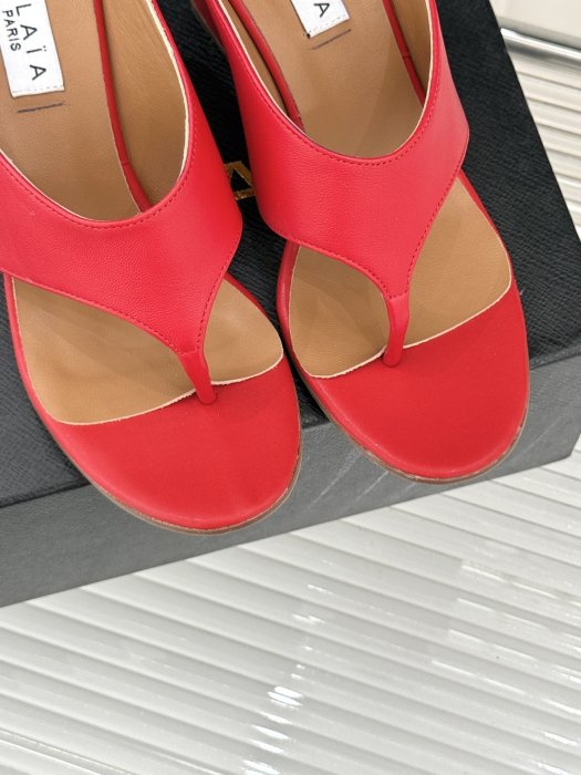 Босоножки фото 7