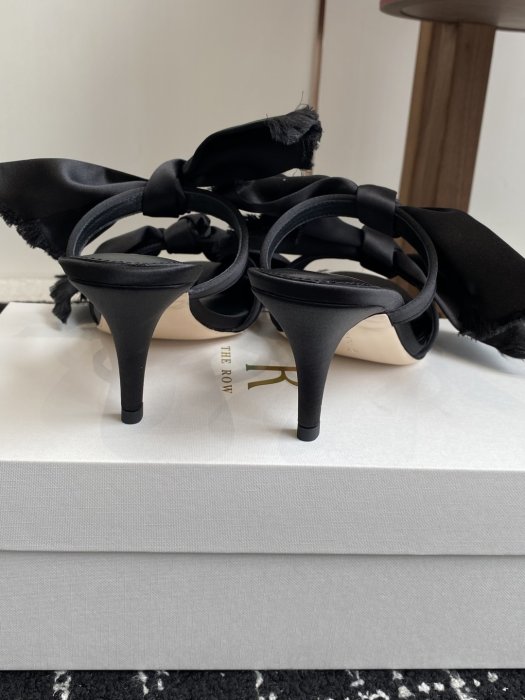 Босоножки фото 8