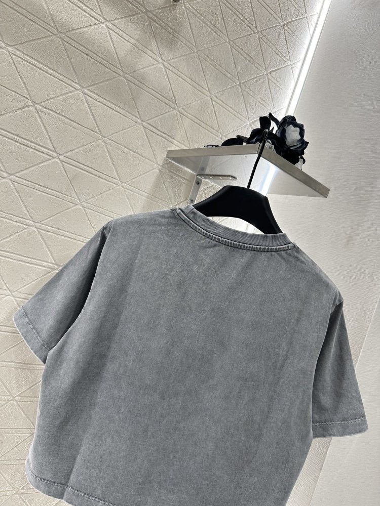 Футболка жіноча фото 4