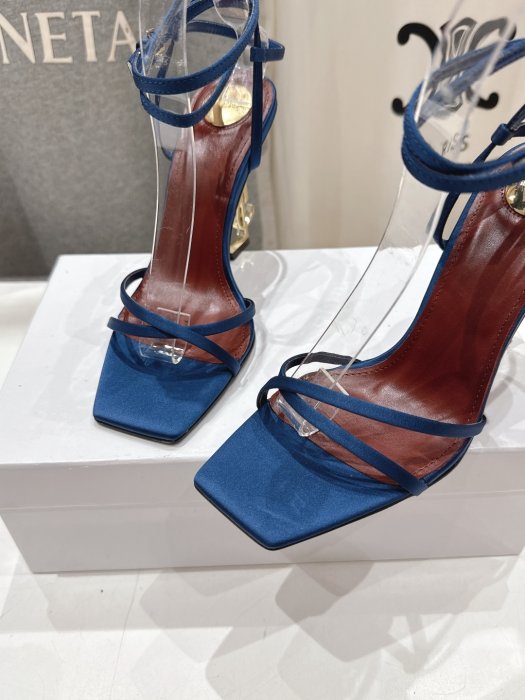 Босоножки фото 7