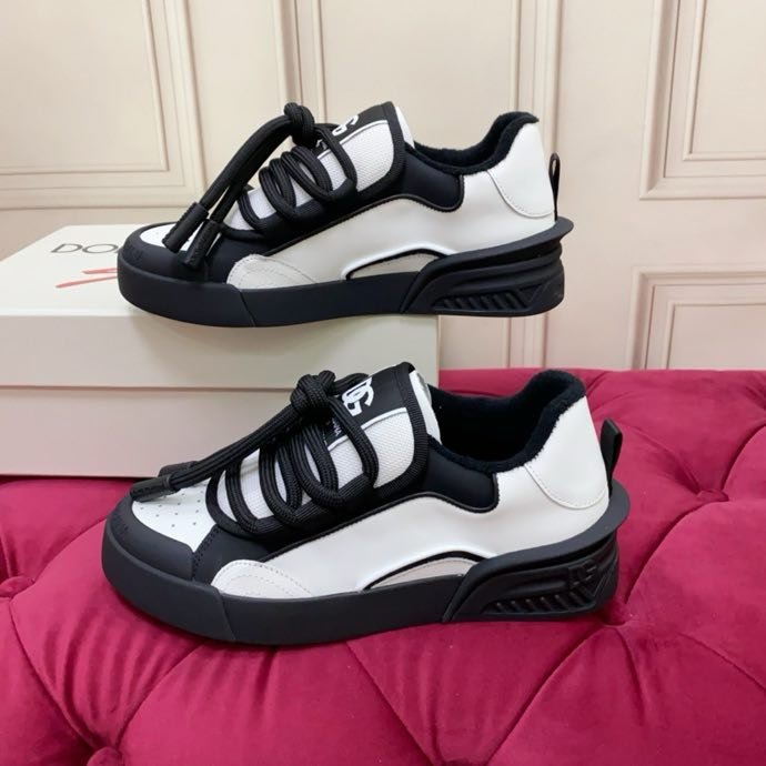 Sneakers women's