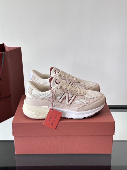 Кроссовки Loro Piana x NewBalance 990v6