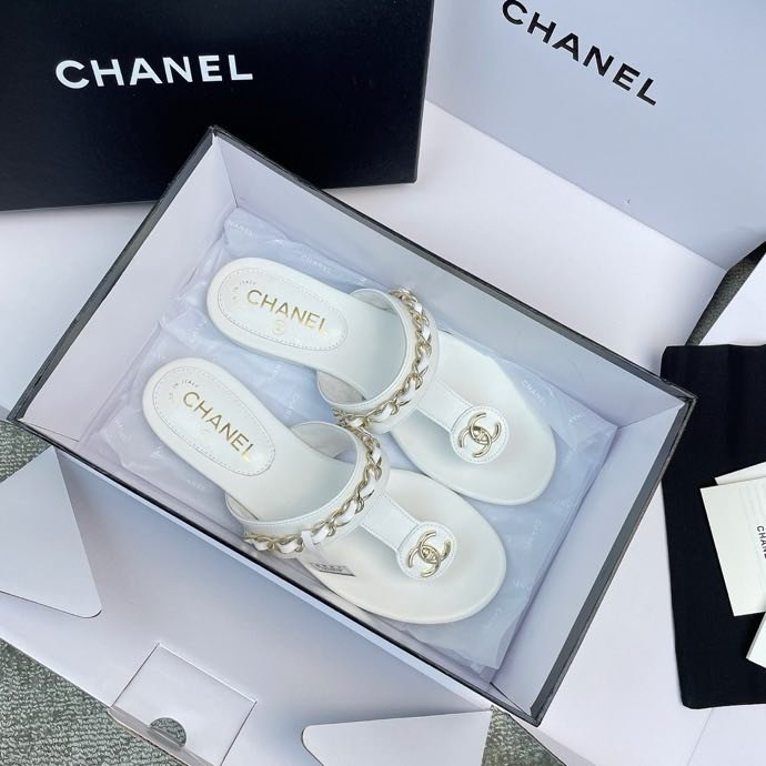 Шлепанцы женские фото 2