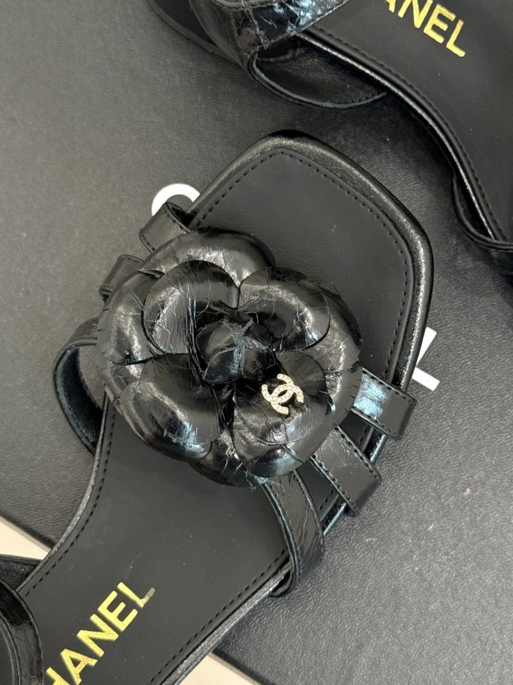 Босоножки фото 7