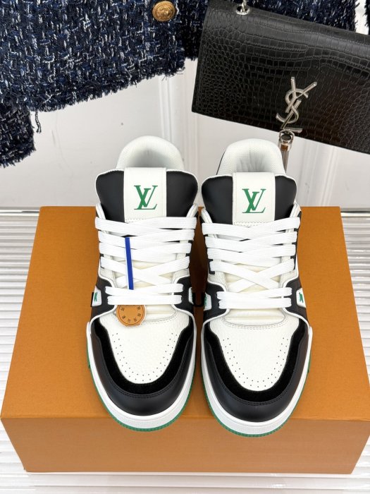 Sneakers фото 4