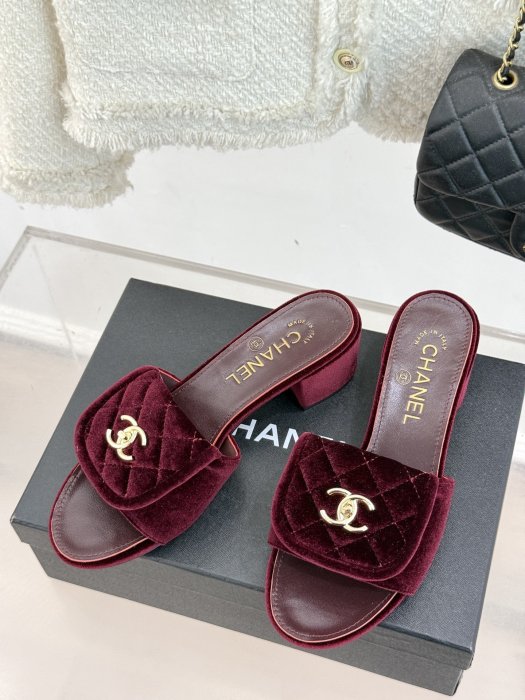 Босоножки фото 2