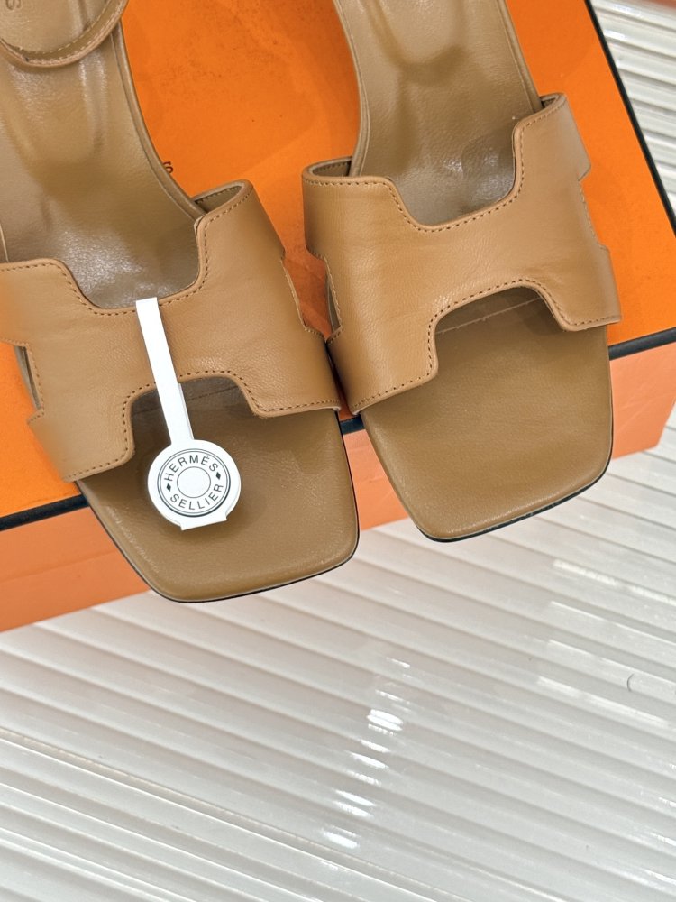 Босоножки фото 7