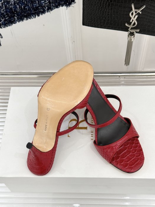 Босоножки фото 9