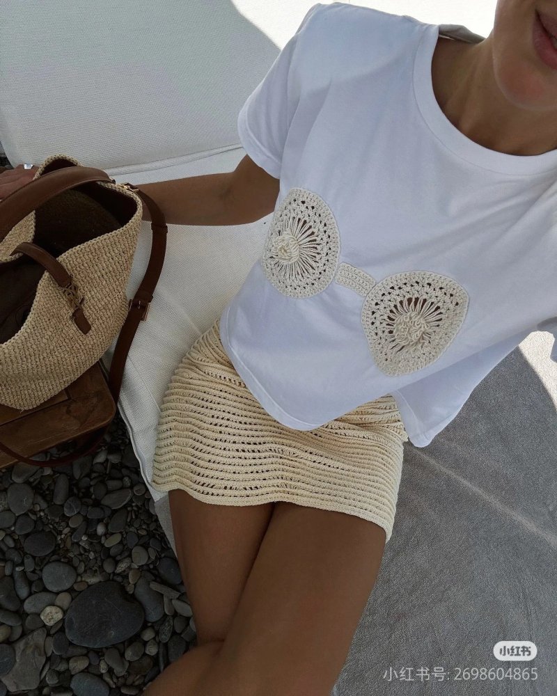 T-shirt women's фото 4