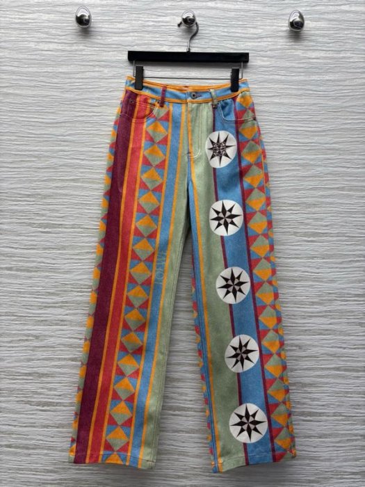 Джинсы женские