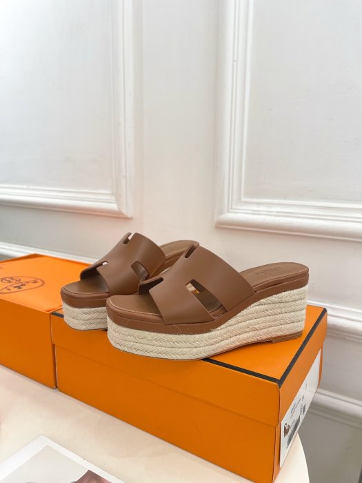 Босоножки фото 3