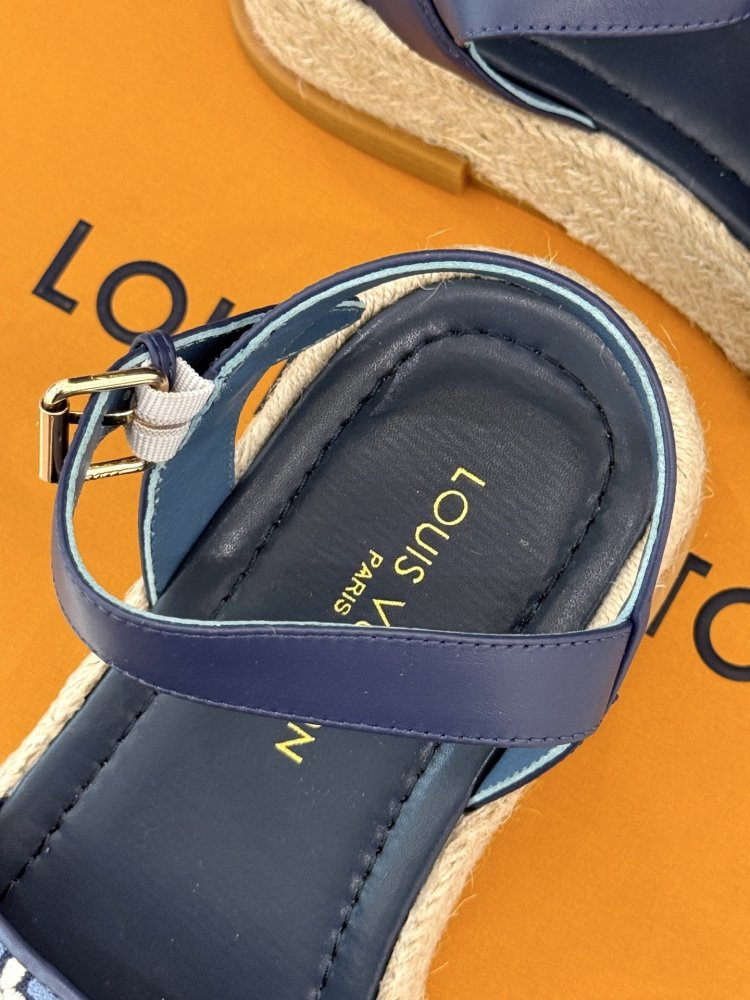 Босоніжки фото 8