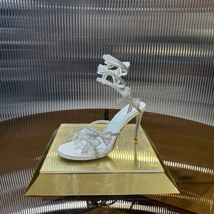 Босоножки фото 8