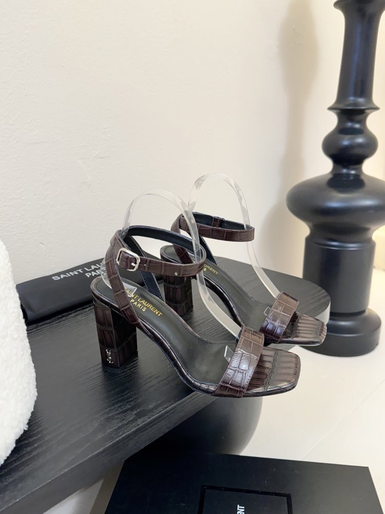 Босоніжки фото 2