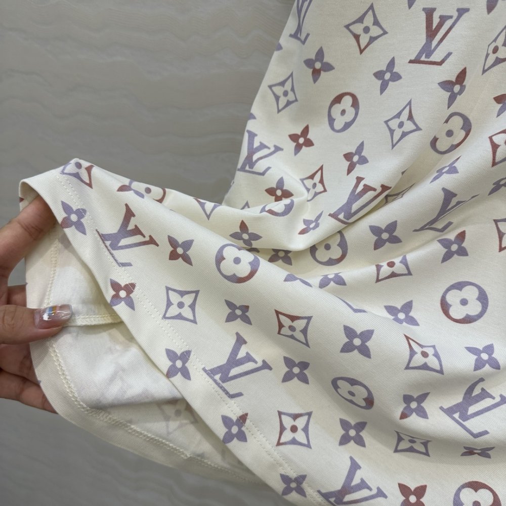 Футболка жіноча фото 7