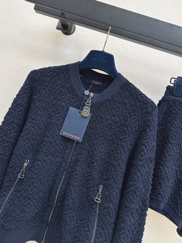 Костюм жіночий фото 3