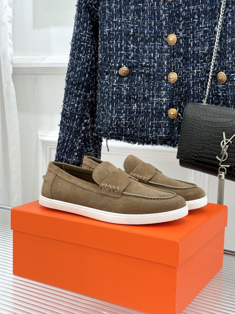 Лоферы женские