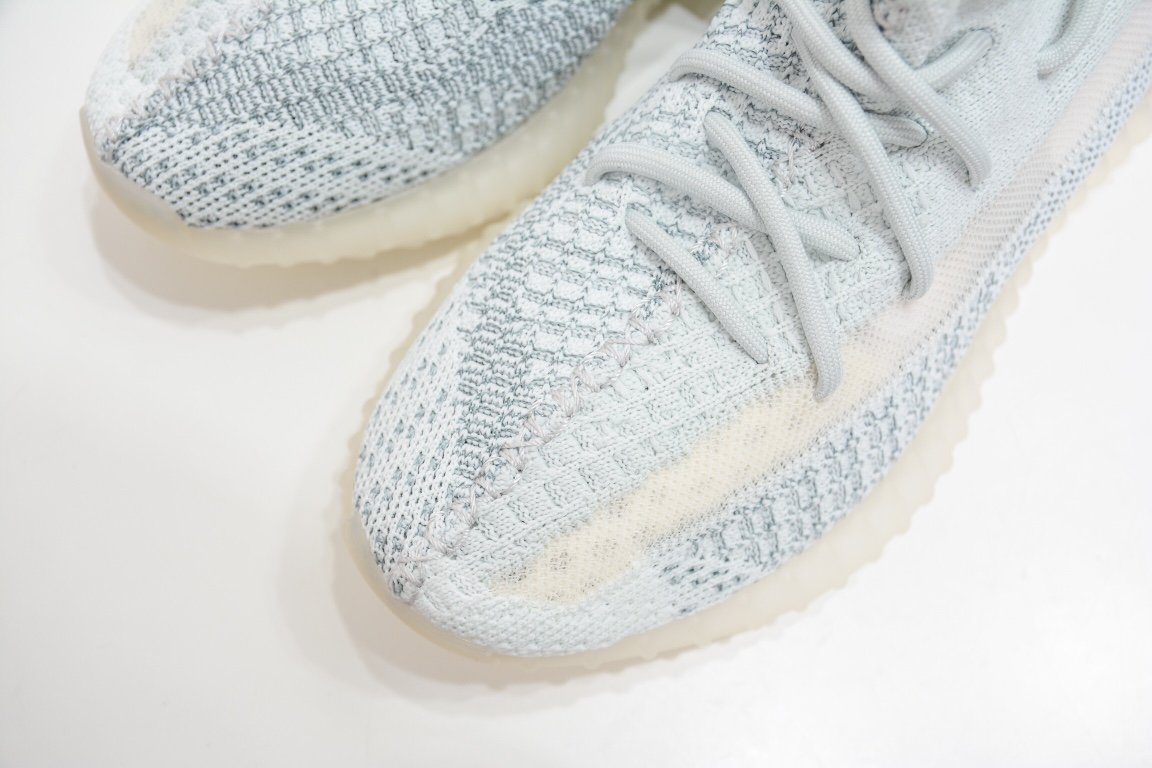 Кроссовки Yeezy Boost 350 V2 Cloud White FW5317 фото 7