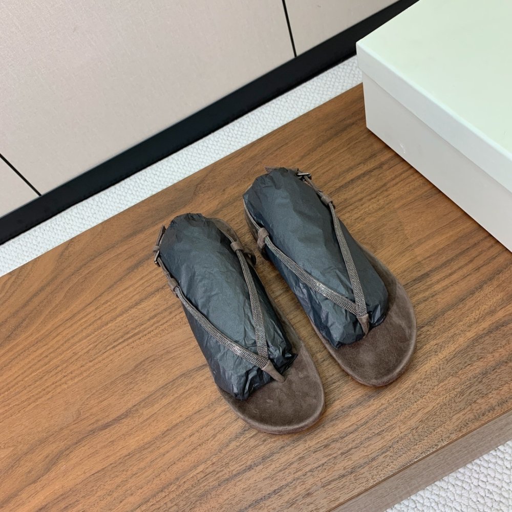 Шльопанці жіночі фото 4