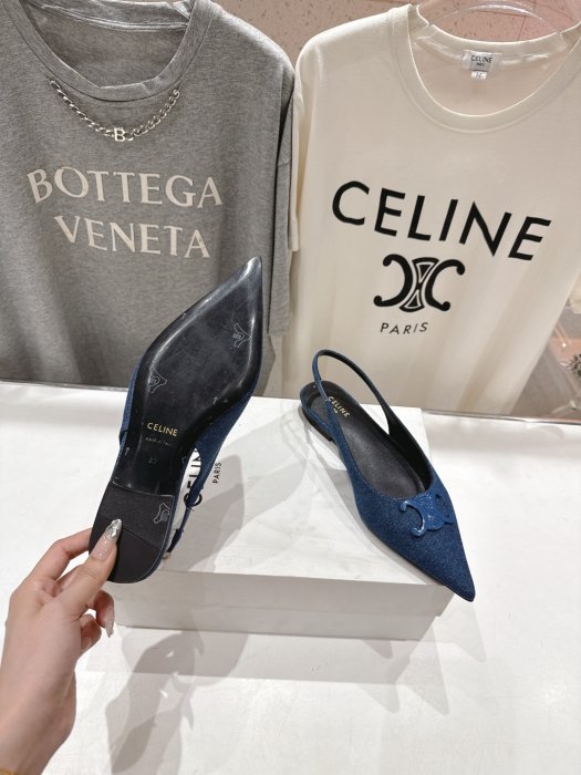 Босоножки фото 9