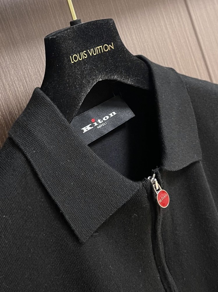 T-shirt men's фото 6