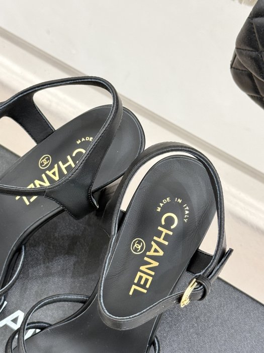 Босоніжки фото 8