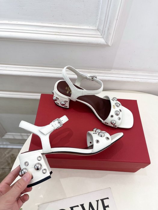 Босоножки фото 4