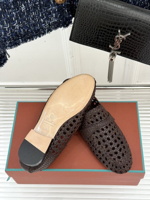 Туфли женские фото 9