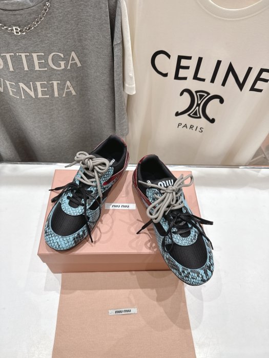 Кроссовки фото 2