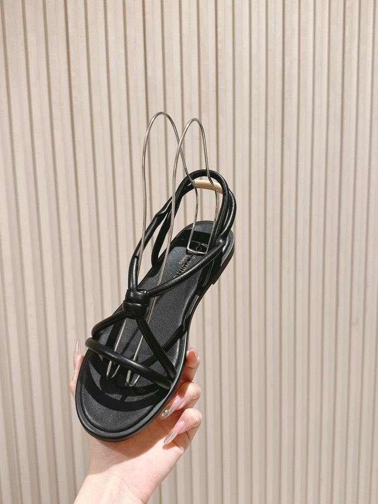 Босоніжки фото 8