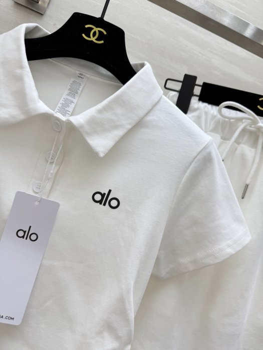 Костюм женский фото 4