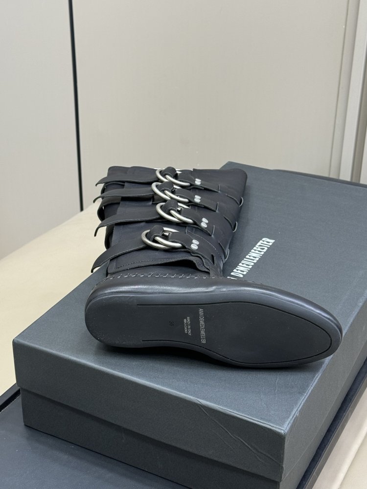 Чоботи жіночі фото 9