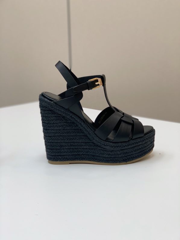 Sandals on high heel black фото 3