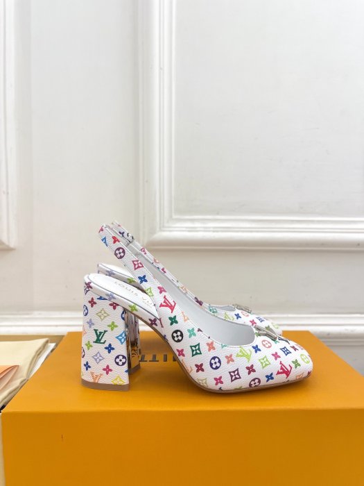 Босоножки фото 2