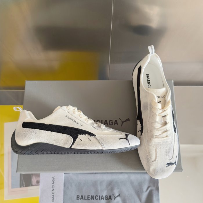 Кроссовки Balenciaga PUMA Ultrasoft Speedcat фото 2