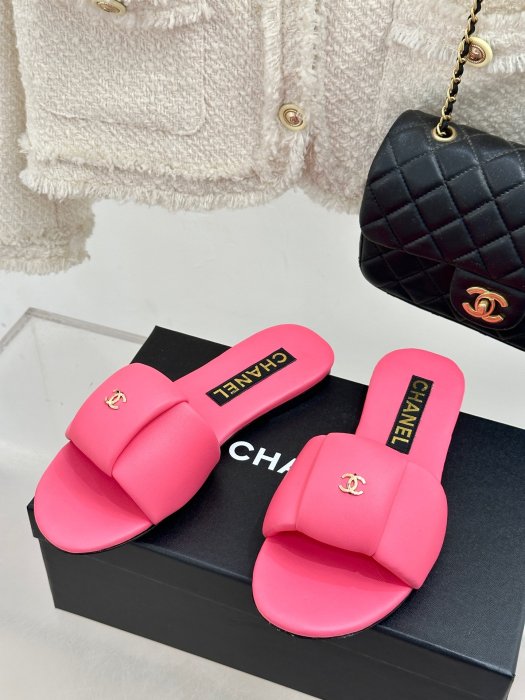 Шлепанцы фото 2