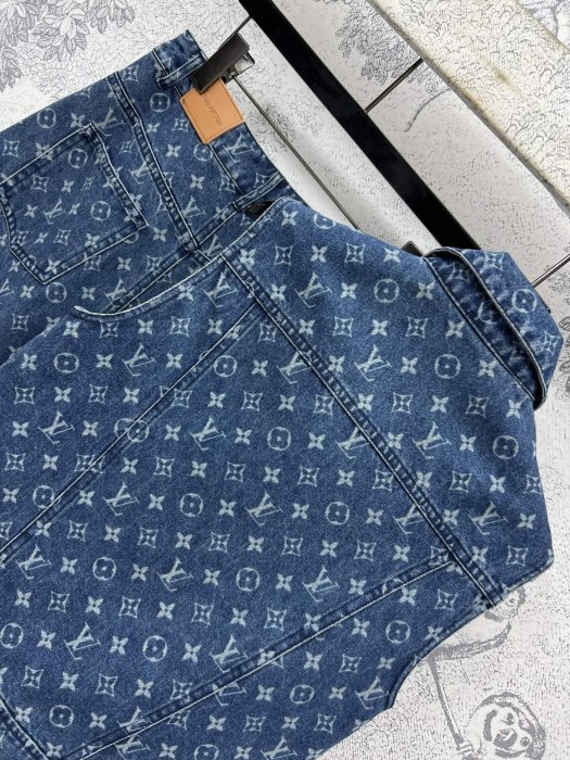 Костюм женский фото 8