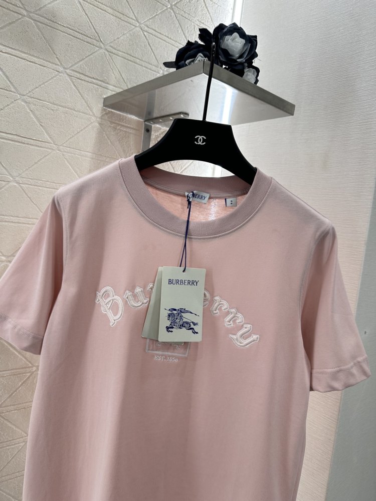 T-shirt women's фото 3