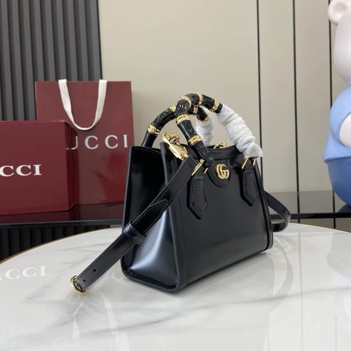 Сумка кожаная Gucci Diana 20 см фото 2