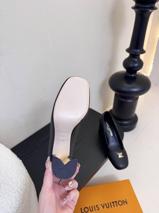 Туфли женские фото 6