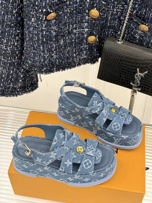 Сандалии женские фото 3